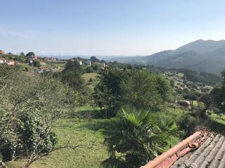 Casa en Illas. Venta. casa, cuadra, 2 garajes en la peral. illas. a escasos 10