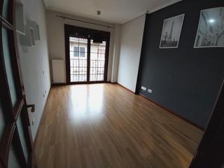 Pis en Villalegre - La Luz. Venta. duplex seminuevo. 3 dormitorios uno en planta principal,