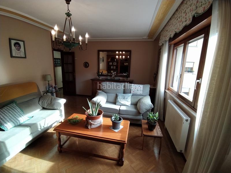 Foto 15772a91-cc5b-4bc2-86a7-046e4641490c. Flat with heating parking in Versalles Avilés