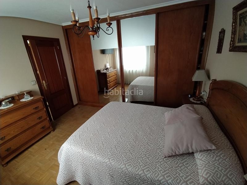 Foto 685c38c8-2779-415f-aaeb-f29a1ce68229. Flat with heating parking in Versalles Avilés