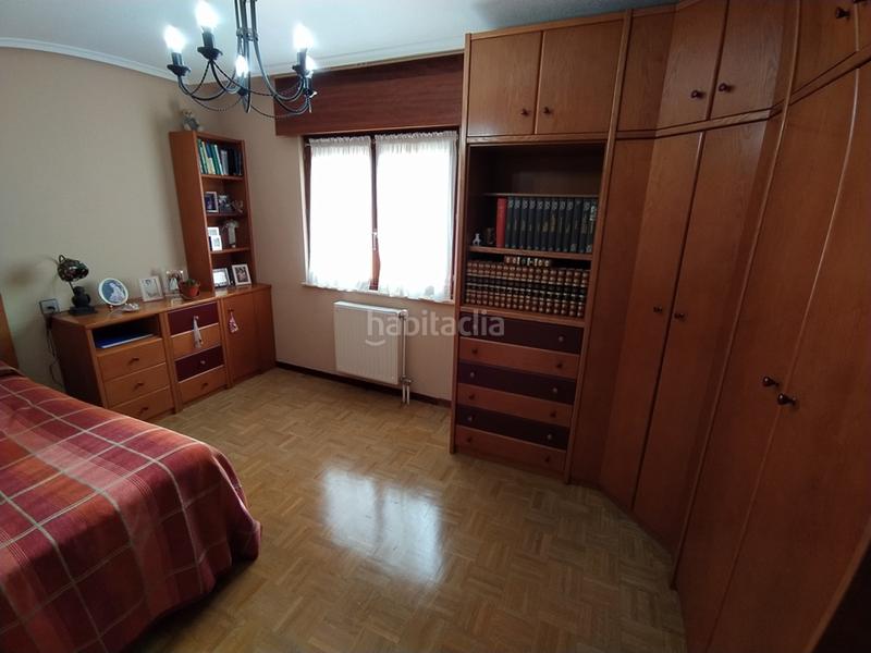 Foto d02f4b15-0d8a-487a-9b53-3c5bd2d8d7f6. Flat with heating parking in Versalles Avilés
