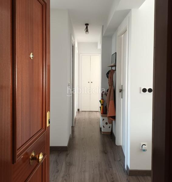 Foto ae0bc066-26b1-49c0-8474-3c5c54affb4c. Etagenwohnung mit heizung in Versalles Avilés