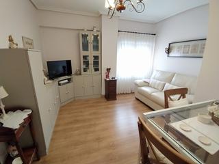 Piso en Versalles. Venta. piso en versalles. planta alta con ascensor. totalmente r