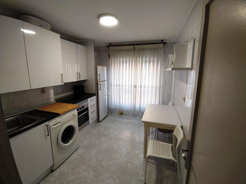 Foto 9d635897-6629-48dd-b358-a88ca693c53d. Rent flat in Centro Avilés