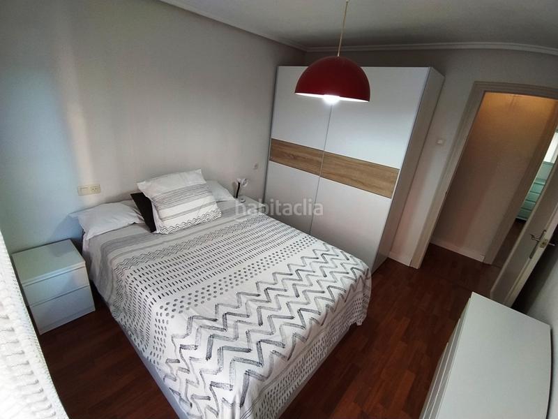 Foto e5219cc6-4aaf-4ec4-a2f1-d94c5f47581b. Rent flat in Centro Avilés