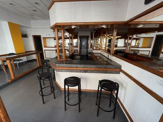 Local Comercial en El Carbayedo - El Quirinal