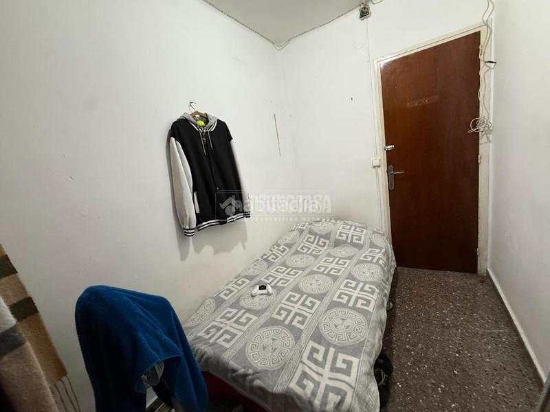Foto a47cd430-78f3-45cf-a8df-1654b59d6bc2. Piso  en venta en Baix Guinardó Barcelona