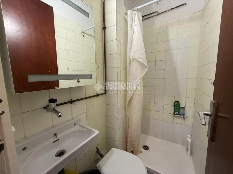 Foto eb1091c6-4ce1-4ae1-a5a2-a0737fb4ac6c. Piso  en venta en Baix Guinardó Barcelona