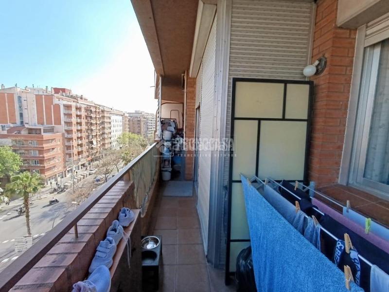Foto 9f05fa4c-63d9-44b8-9810-73aff1db32f9. Piso  en venta en Baix Guinardó Barcelona