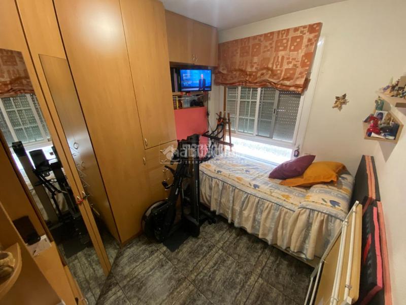 Foto 5200203b-0a65-490a-82dd-5e98f429a875. Piso  en venta en Baix Guinardó Barcelona