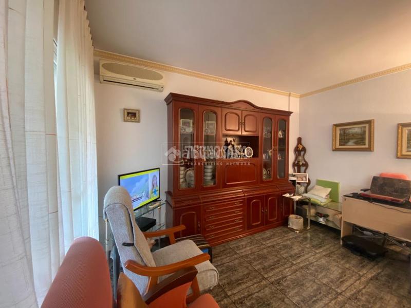 Foto 98fcaf24-a181-4caa-9a95-e2238ef79961. Piso  en venta en Baix Guinardó Barcelona
