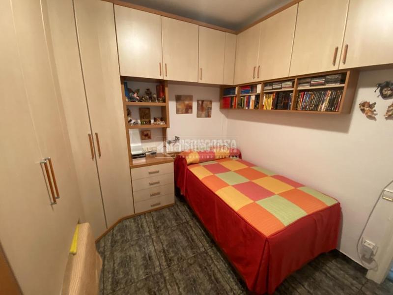 Foto f3018ab5-b336-4ed3-9d0b-09f0a3299402. Piso  en venta en Baix Guinardó Barcelona