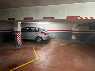 Posto auto in Baix Guinardó. Boxplaza de garaje en venta en barcelona