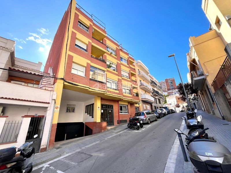 Foto 409c57dc-eec0-4537-9e20-e37f8d39ab9d. Pis a Can Baró Barcelona