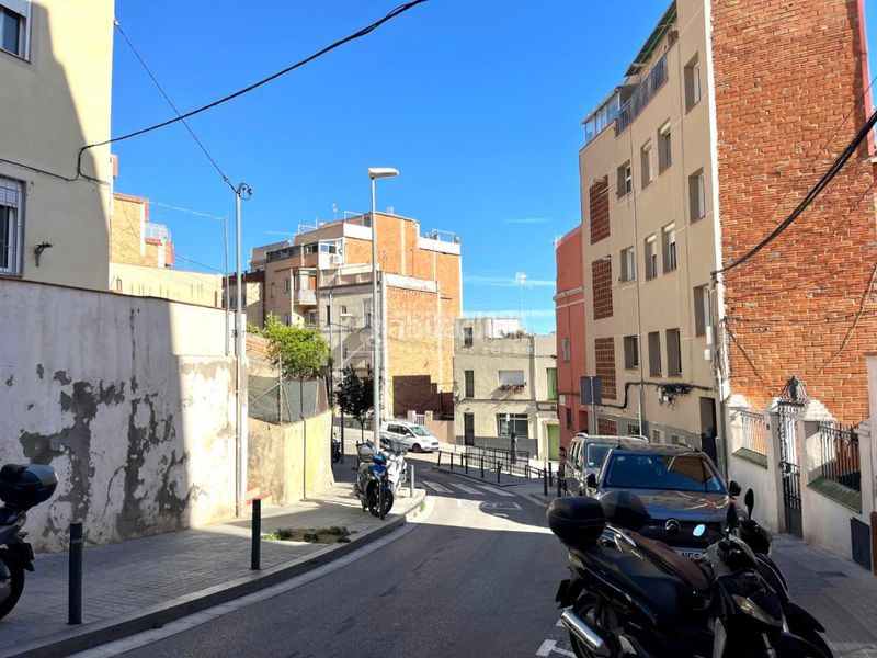 Foto e553e975-fc60-4d6b-b05c-7db51845c50c. Pis a Can Baró Barcelona