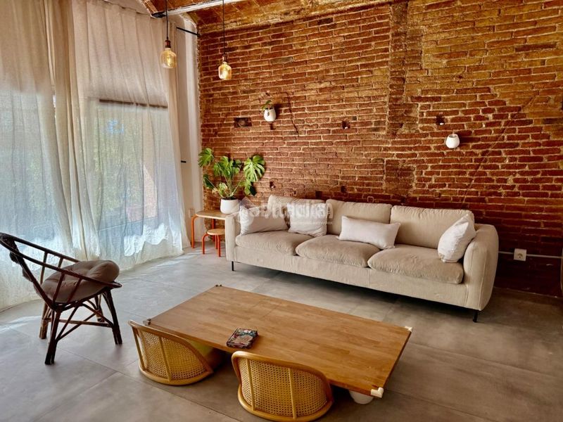 Foto de0a7f04-0e33-41a0-8a06-ea6e3b2c7c50. Loft a Baix Guinardó Barcelona