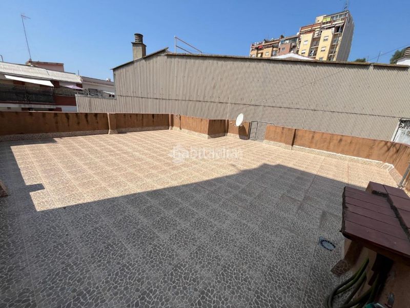 Foto fb38ea56-6a88-474e-9f85-ed2f4bcbef0b. Pis a Can Baró Barcelona