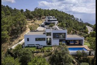 Xalet a Avinguda coll de llop 20. Hermoso chalet independiente