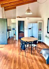 Xalet  Carrer castell. Bonito chalet independiente