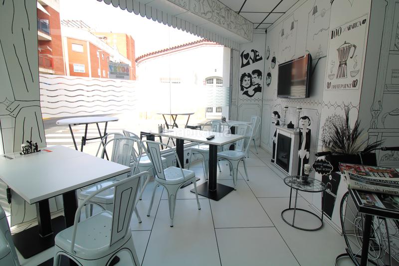 Foto 1b51d3fe-f66b-4c8d-a538-733c23ba5405. Local comercial oportunidad en Malgrat de Mar