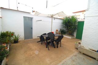 Doppelhaus  Carrer de francesc macià i llussà 48. Magnifica casa a 5 minutos de la playa.