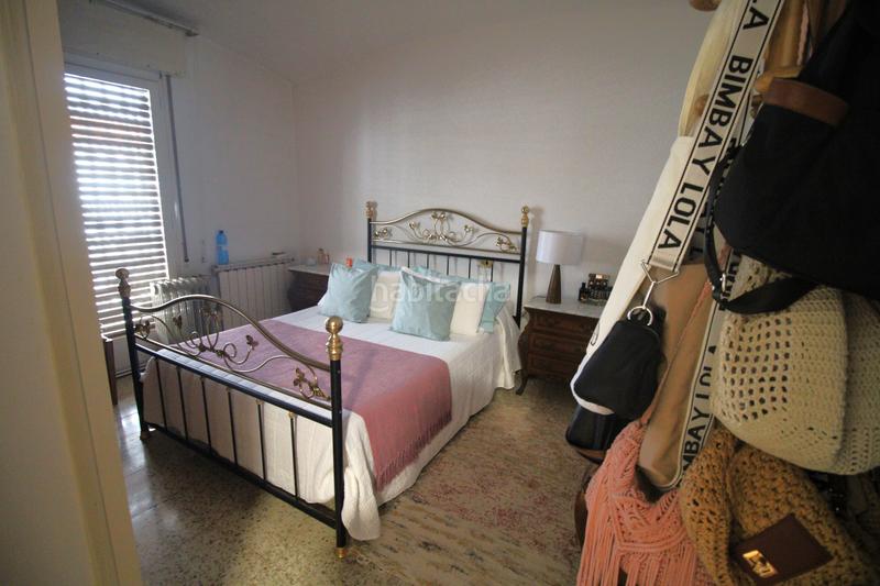 Foto 53f524de-134a-4b68-a026-7ad9c3b4ec37. Casa bifamiliare con camino riscaldamento parcheggio in Blanes