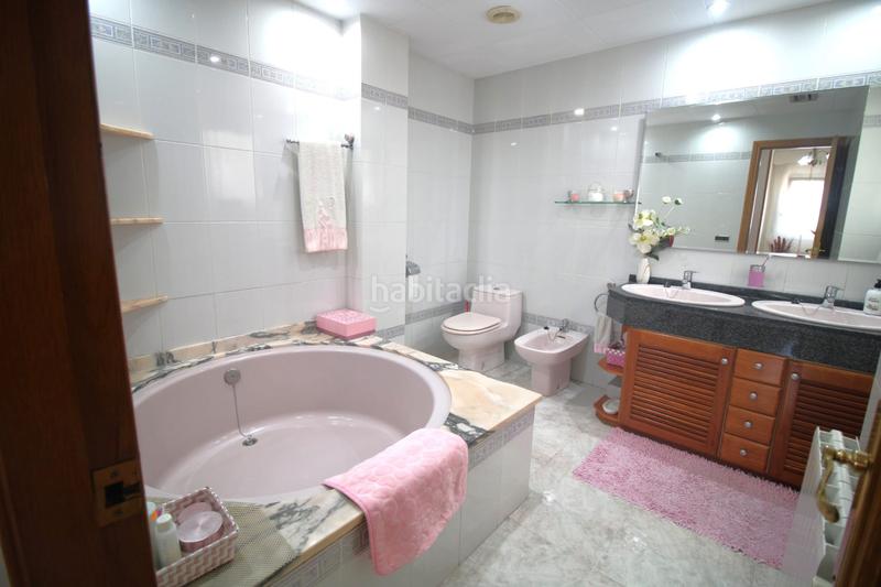 Foto ceca5a72-6044-4bd8-9e74-2ae1da72008e. Piso amplio piso luminoso en el centro en Centre Lloret de Mar