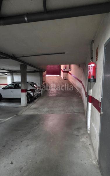 Foto 214fe48c-c259-4a68-bcee-6b249e930fca. Parking coche parking para coche grande y dos motos. en Lloret de Mar