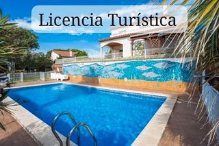Chalet à Mas Altaba - El Molí. Espectacular chalet con licencia turística