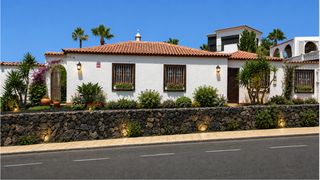 Chalet  Calle vi�atigo. Chalet independiente en urbanizaci�n amarilla golf