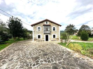 Xalet a Solórzano. Chalet en venta en solorzano, 5 dormitorios.