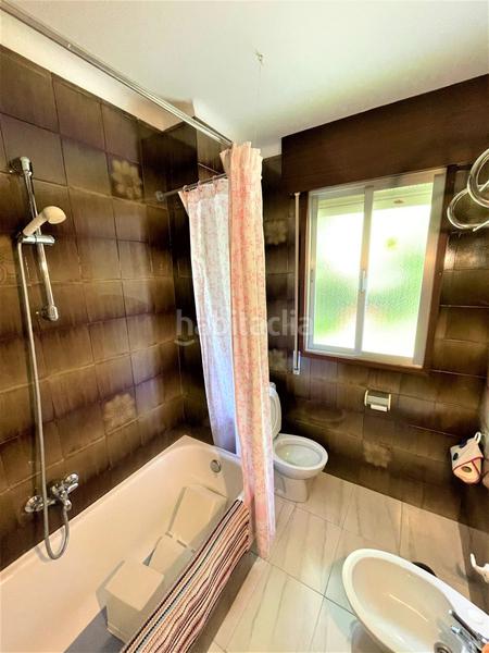 Foto 127d4b1b-ac43-49f3-931b-be7b25115fde. Maison avec parking dans El Arco-Rota-Fonegra Noja