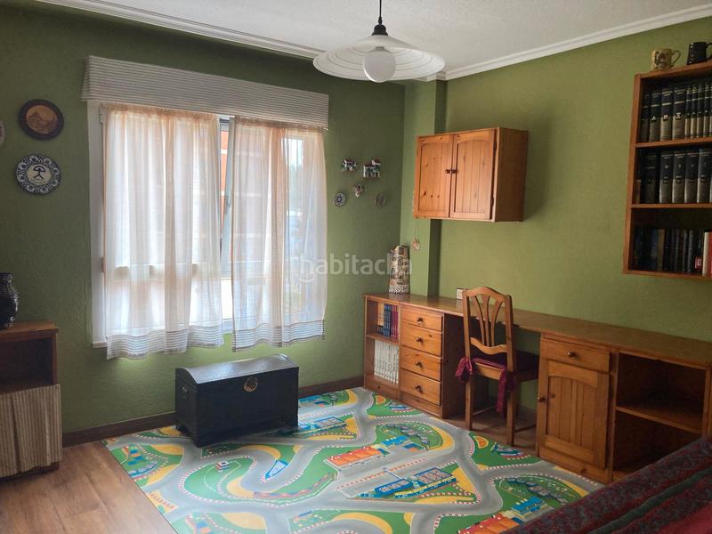 Foto 261b3740-00df-4a87-bdd8-9b1c4714768e. Piso  en venta , muy amplio, ideal para familias. en Avilés