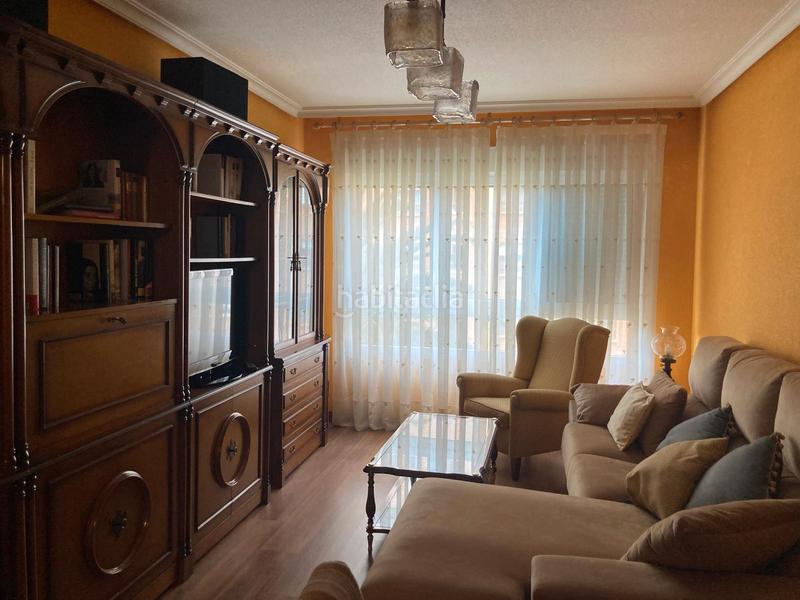 Foto 64c09700-59fb-4bc2-8b2d-09debffa3d0c. Piso  en venta , muy amplio, ideal para familias. en Avilés