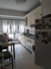 Appartamento  Calle josé lópez ocaña 7. Piso en el centro de avilés con garaje.