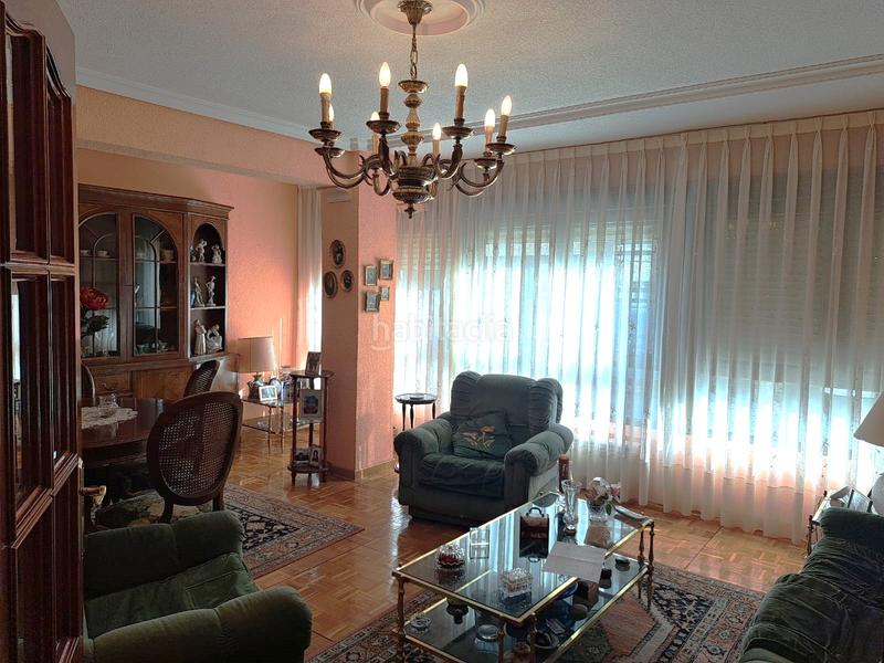 Foto f7548dbb-54b3-49d4-a7c2-366a02299815. Appartement dans calle josé lópez ocaña 9 dans Centro Avilés