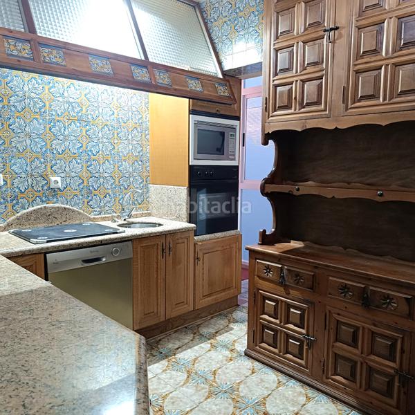 Foto 91d8b852-9d08-4d43-b658-a156b30685df. Piso en avenida principal piso grande y exterior en Palencia