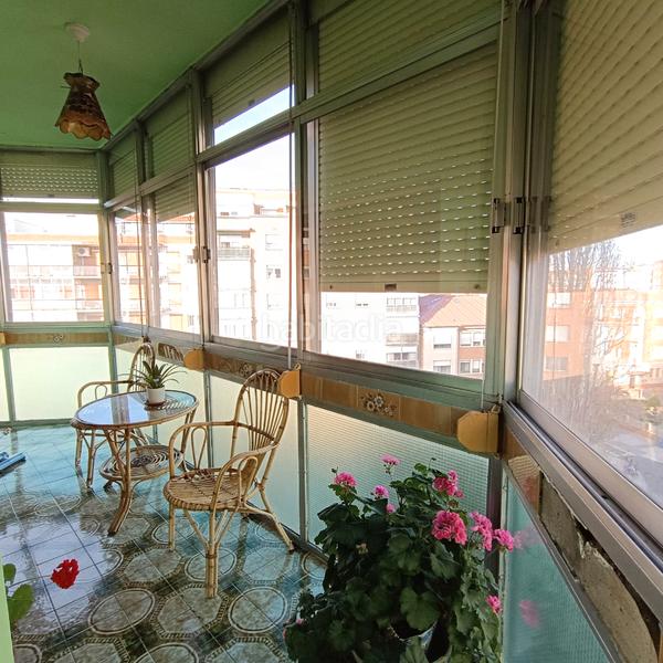 Foto f0301766-f45e-4b82-9447-9d865ec52b03. Piso en avenida principal piso grande y exterior en Palencia