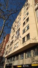 Etagenwohnung in El Clot. Piso en av meridiana de 3 habitaciones por reformar