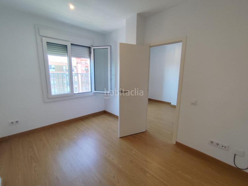 Foto f5c52b20-d181-491b-9c38-3957199264ff. Etagenwohnung in El Clot Barcelona