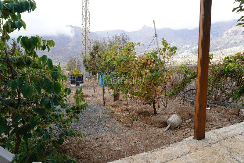 Foto f47dbdac-4483-4e36-b14c-68bedc425afe. Casale con camino parcheggio in Valsequillo de Gran Canaria