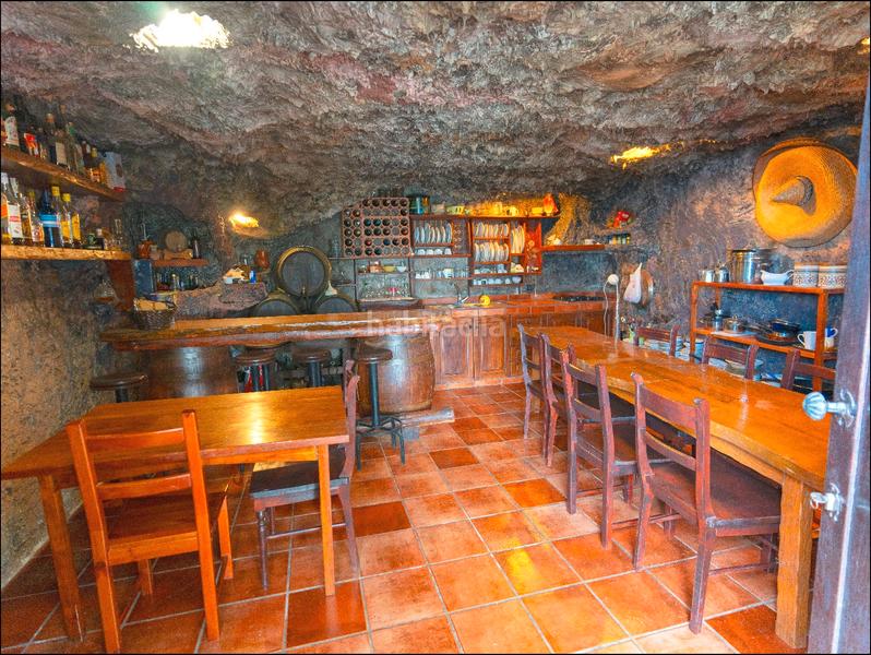 Foto a3bd77be-0d07-45c9-8261-4c55ae1a408b. Xalet amb aparcament piscina a Las Cuevas - Los Gómez Orotava (La)