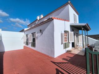 Xalet a Arico. Espectacular chalet en venta cerca de la playa de abades