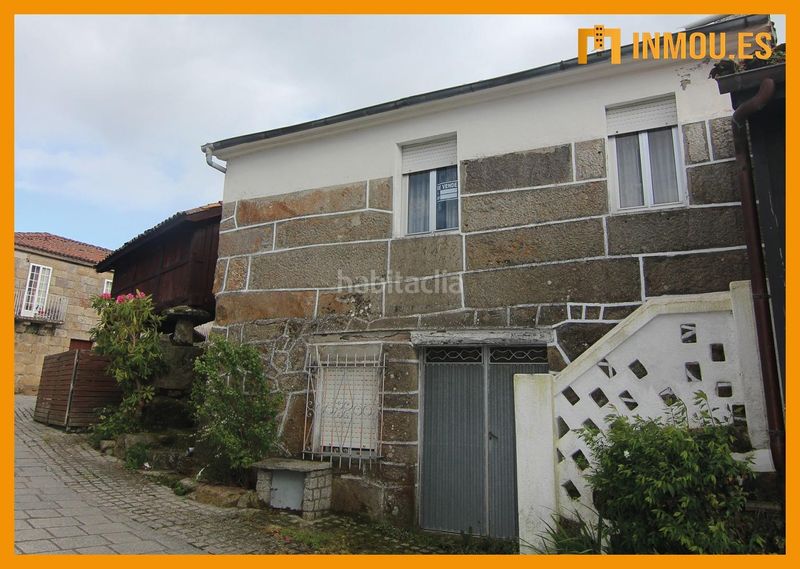 Foto 6d87011c-3d18-42e6-ab09-03fa6114e2a1. Casa adossada a Celanova