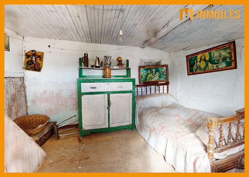 Foto ac9b6089-fd37-41b7-913e-a9990021e9bb. Casa adossada a Celanova