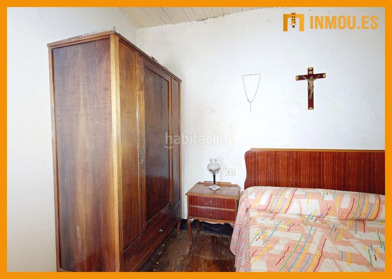 Foto dea7e149-1888-4369-a74f-95ed38c72ee8. Casa adossada a Celanova