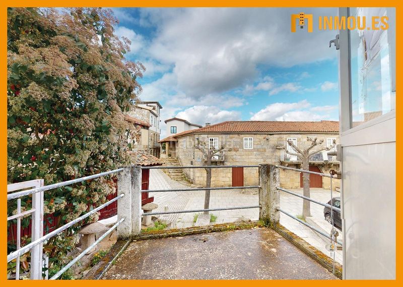 Foto e579ee41-6280-4f5b-9f33-021d33394232. Casa adossada a Celanova
