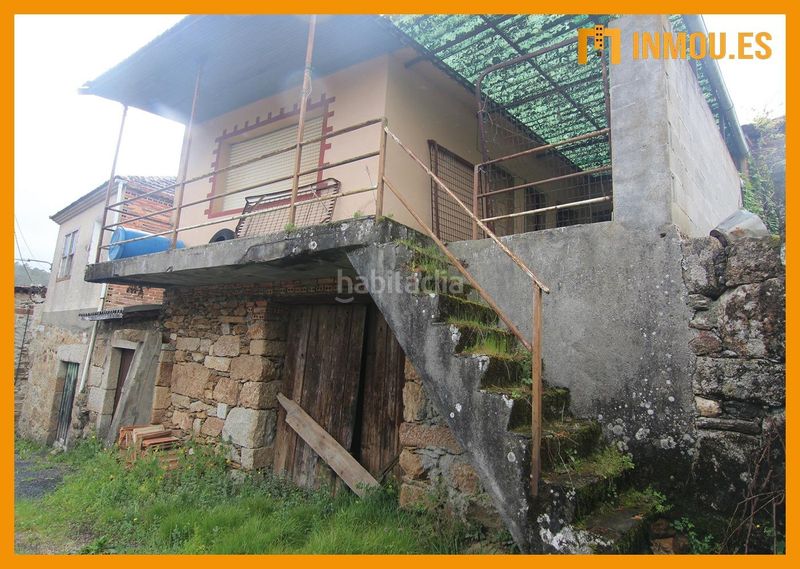 Foto 2063d6c2-3fb9-42b2-877b-1a7871a6f78e. Casa amb calefacció aparcament a Castrelo de Miño