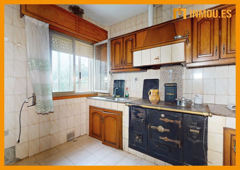 Foto 60ae33a2-4929-4679-9d8b-e8b735c7287d. Casa amb calefacció aparcament a Castrelo de Miño