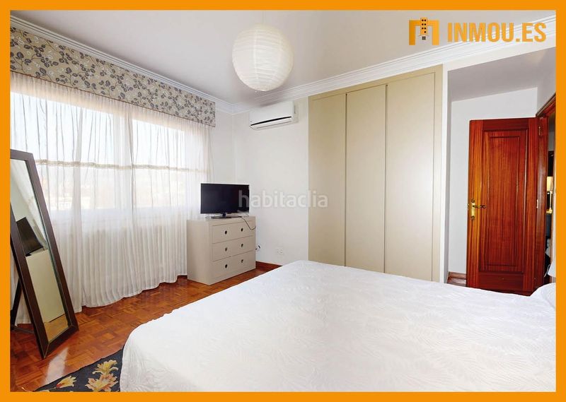 Foto f3fa032d-3866-42cf-b85b-1d149f94f523. Rent flat in Centro Ourense